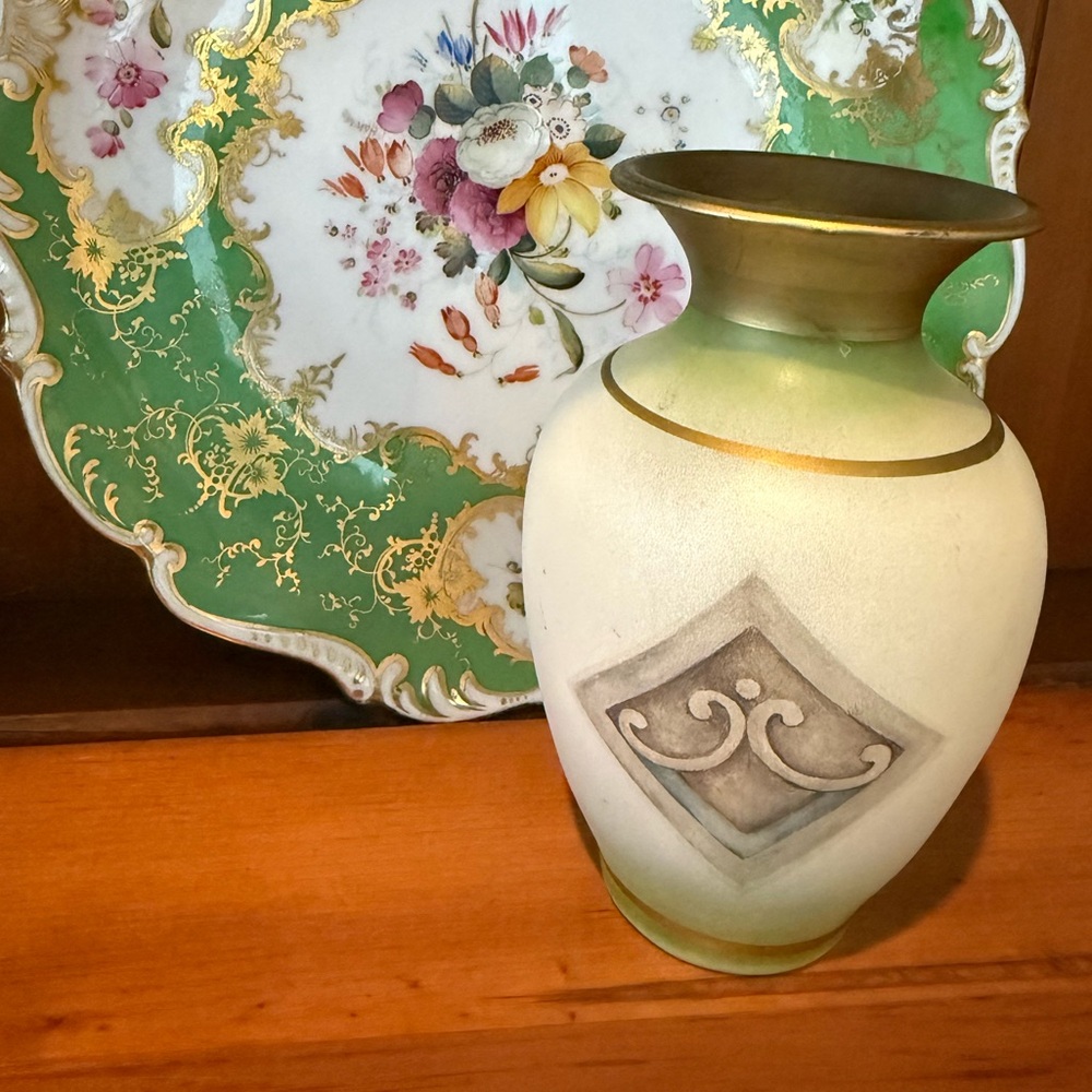 Vintage MB Arte Murano Italian Satin-Frosted Glass Vase